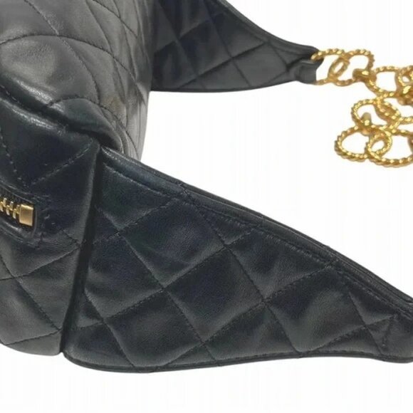 Authentic RARE CHANEL 1991 runway black chain medallion bum bag waist bag - Picture 10 of 13